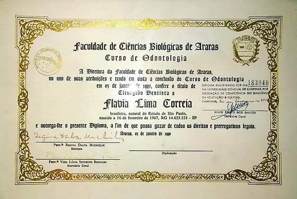 Dra. Flávia Lima Correia